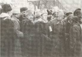 Описание: Semen Petliura and Yevhen Konovalets at the military parade in honor of the Directory of the UNR (17 December 1918).